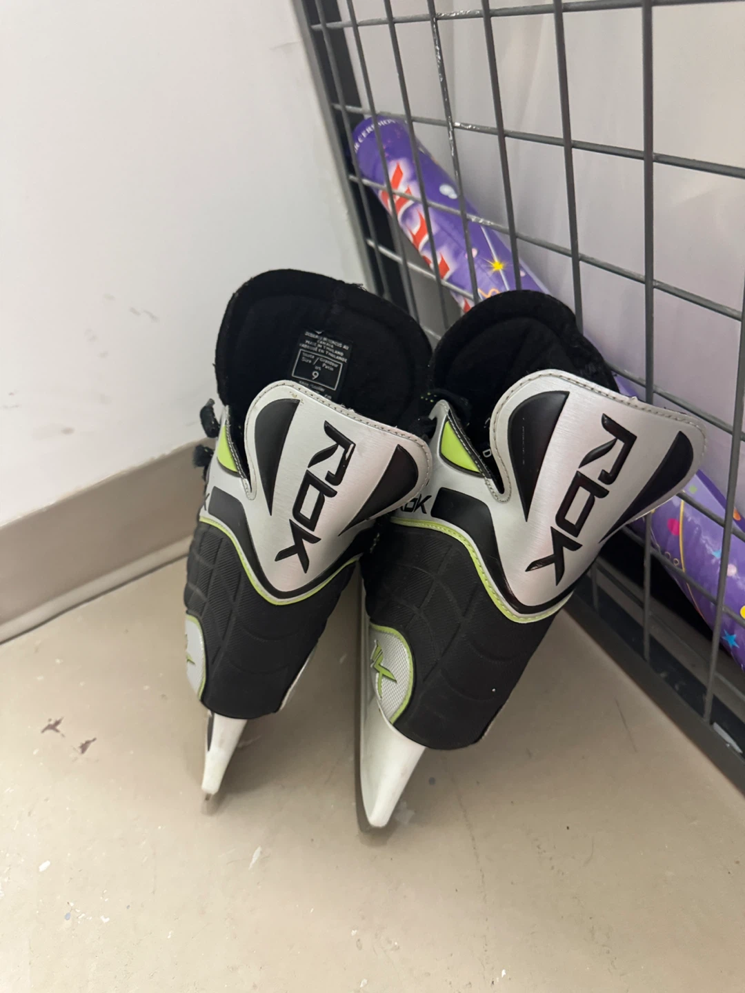 Reebok 1K Hockey Skates Size 9 - photo 5