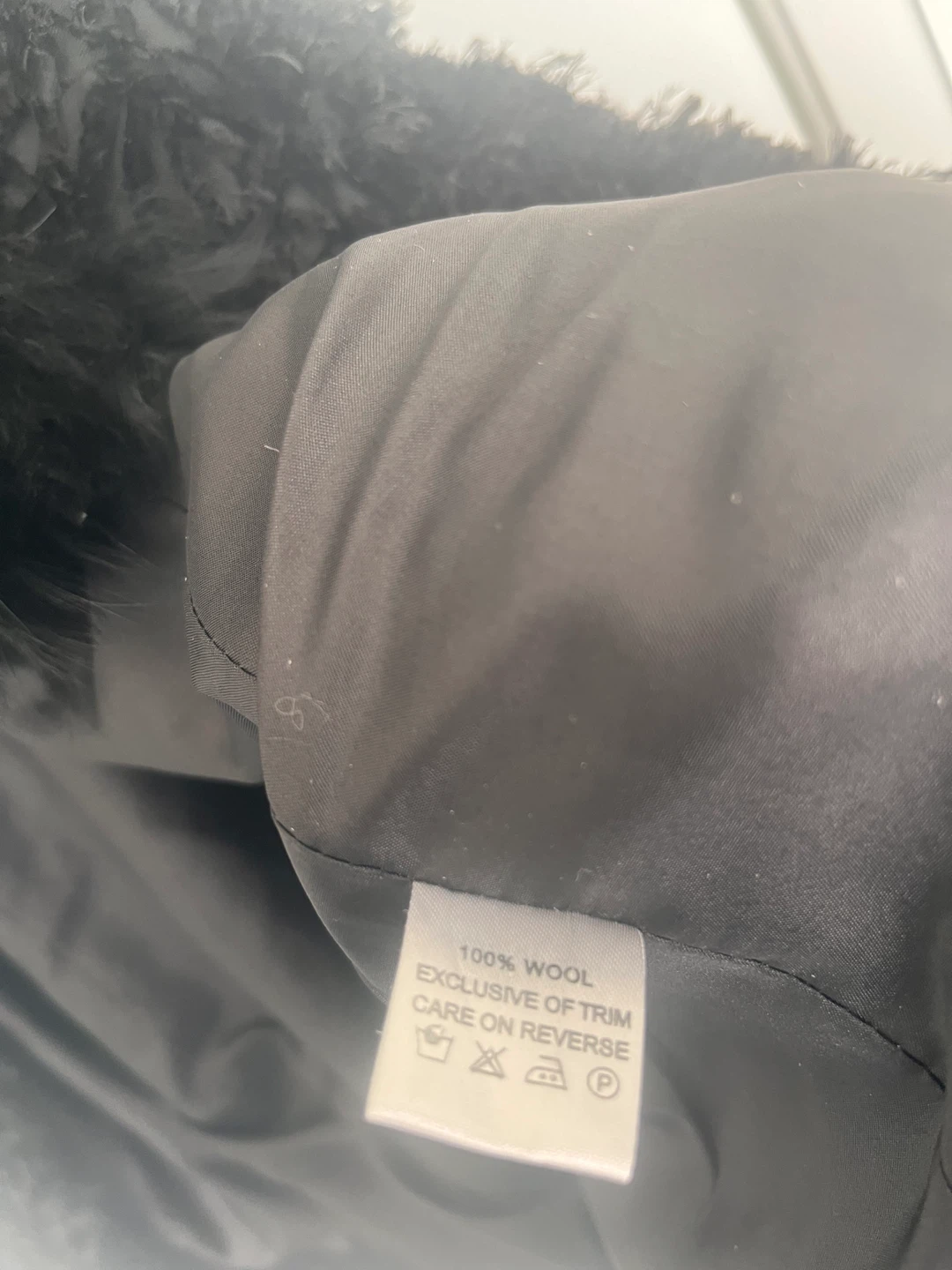 GUCCI Black Fur & Wool Vest - photo 3