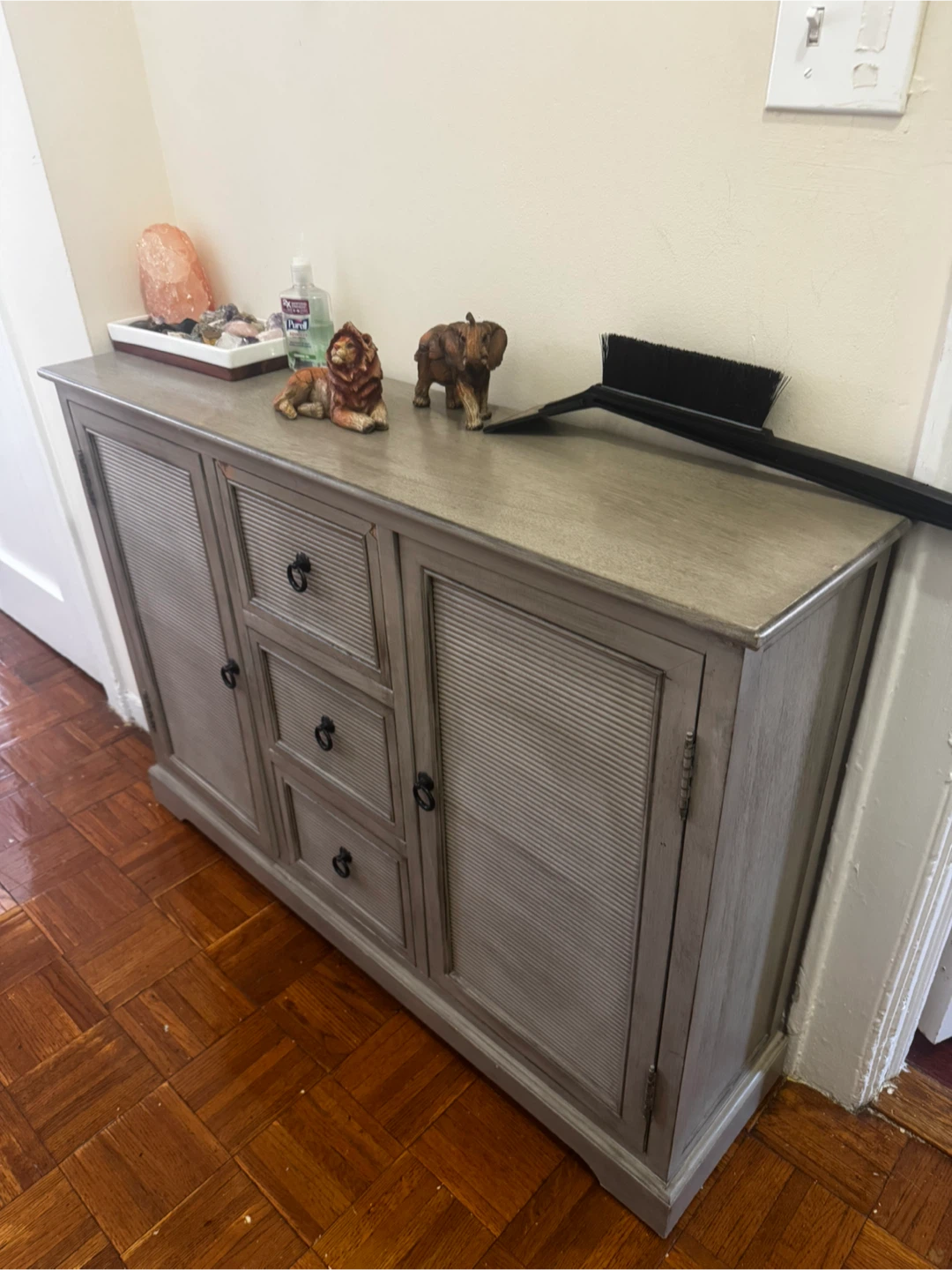 Gray Sideboard Cabinet with 3 Drawers and 2 Doors