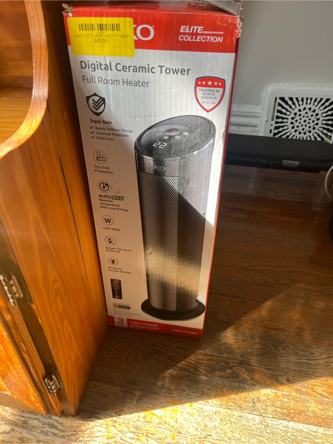 Lasko Digital Ceramic Tower Full Room Heater - photo 2