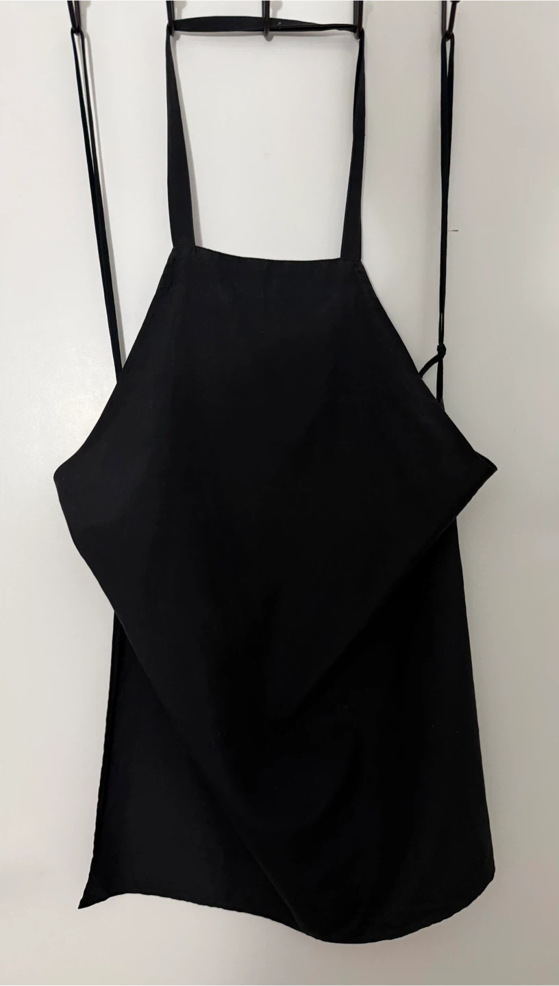 Black Apron 🧡