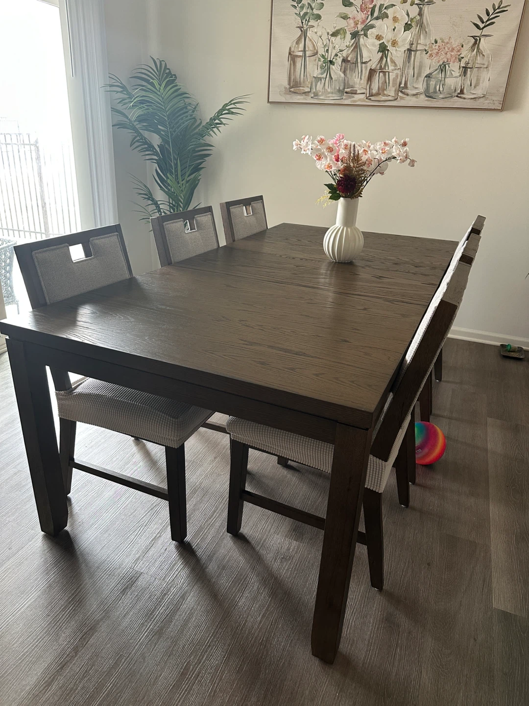 Brand new  6-Seater Dining Table