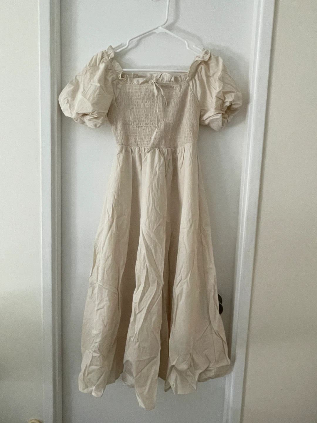 Women’s 6 Dresses, Tops, and Skirt Set - photo 4