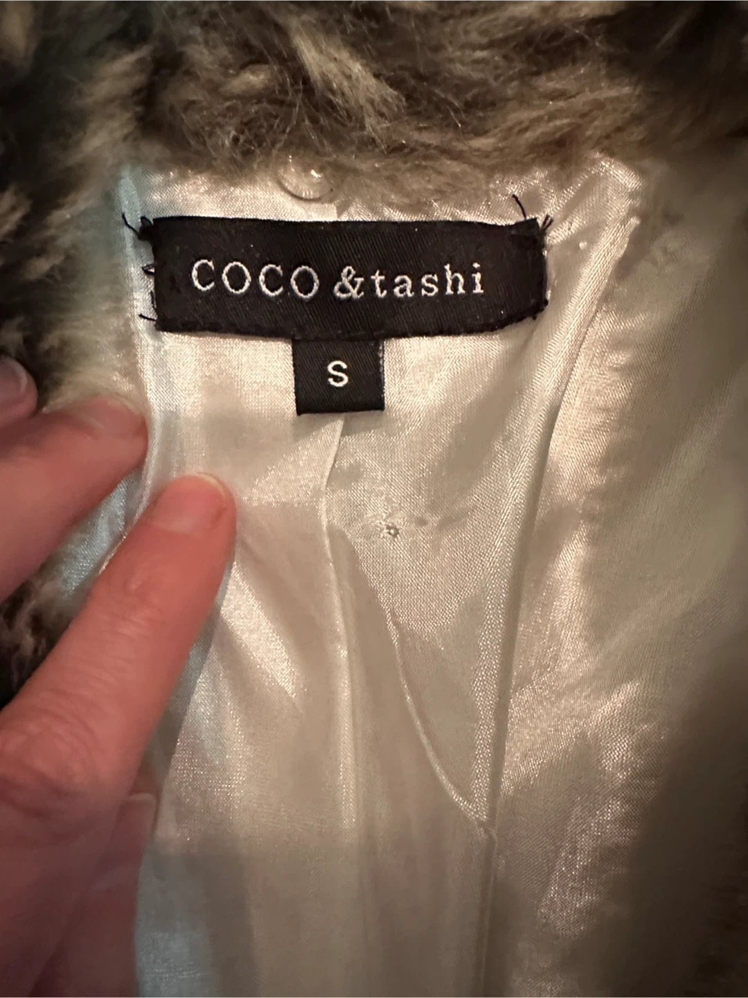 COCO & tashi White Quilted Faux Fur Collar Jacket - Size S - photo 3
