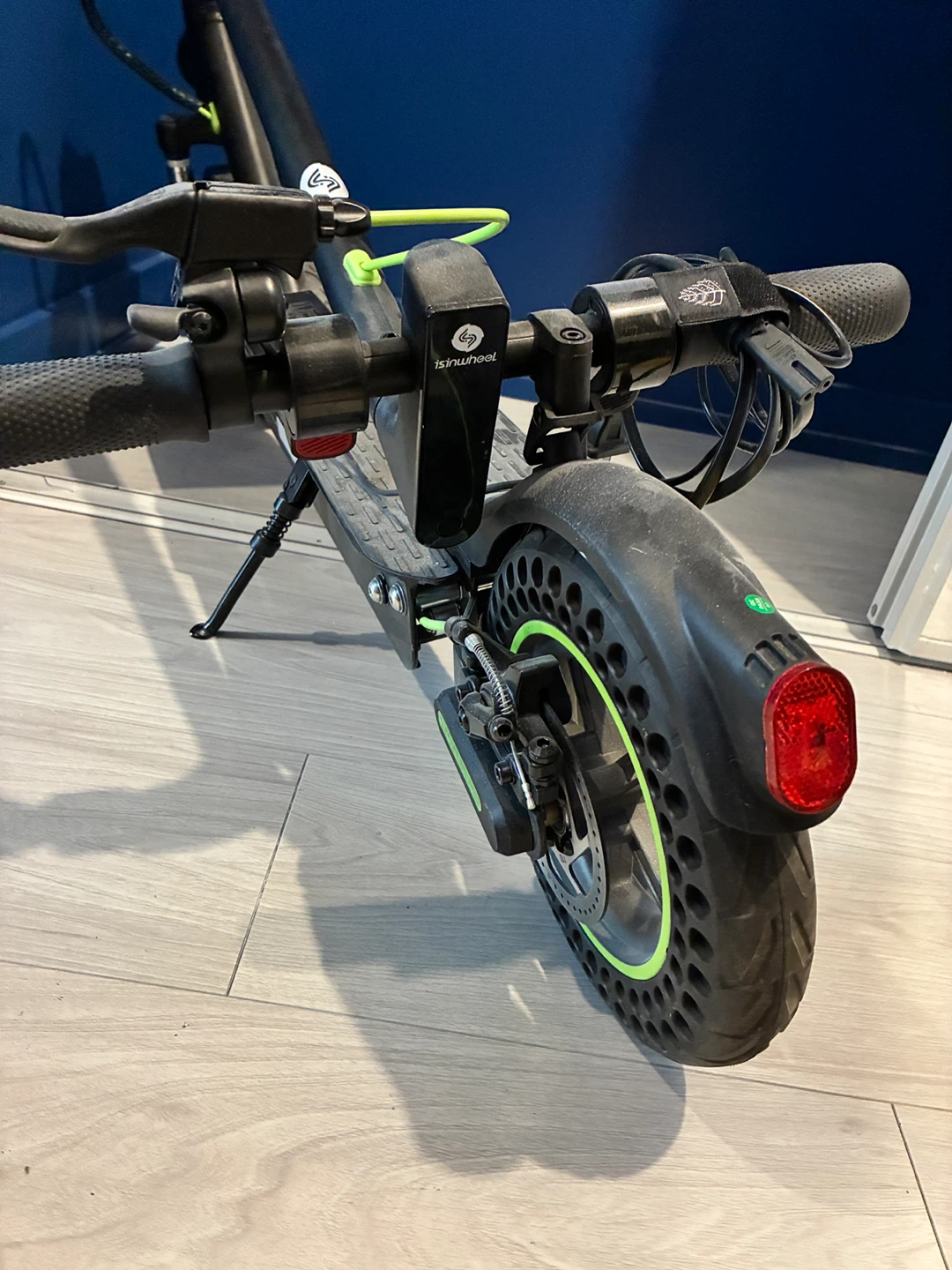 iSinwheel S9MAX Electric Scooter – Barely Used 🛴 - photo 3