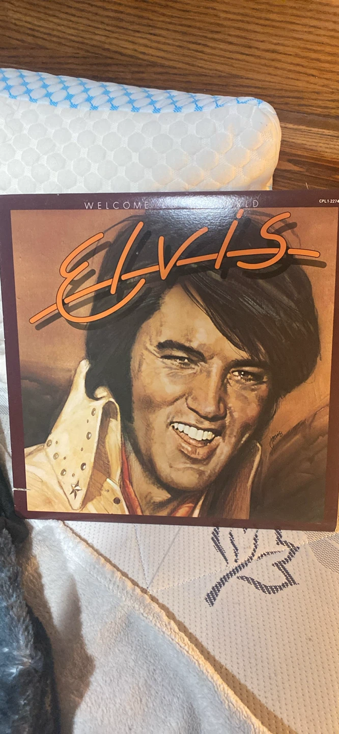 Elvis Presley "Welcome to My World" Vinyl Record
