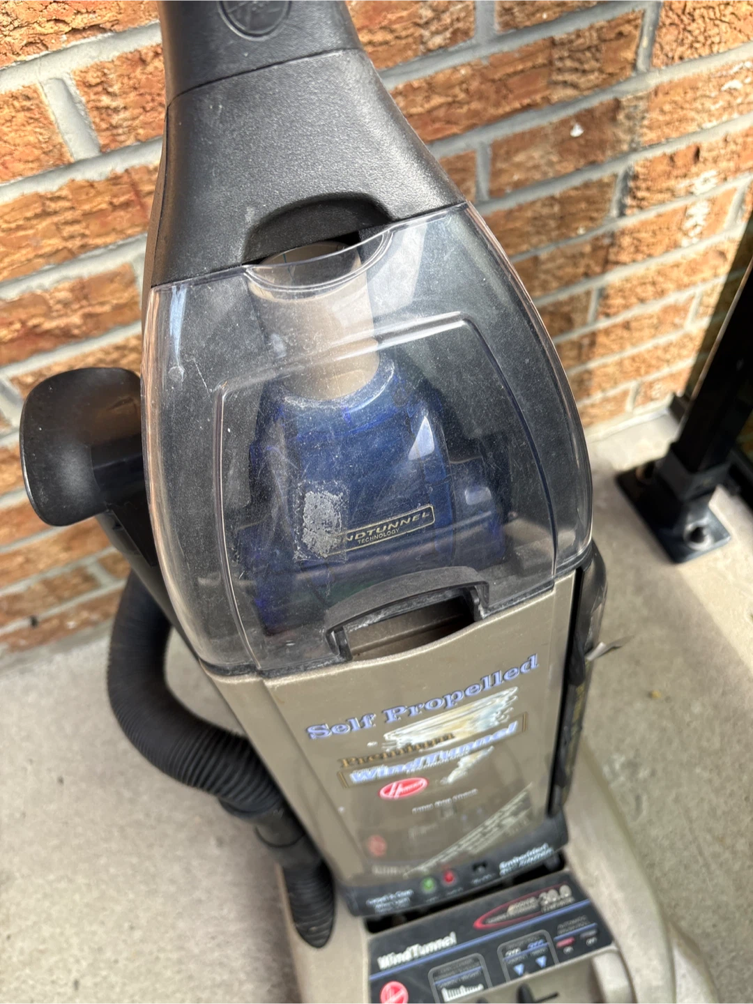 Hoover WindTunnel Self Propelled Vacuum Cleaner - photo 3
