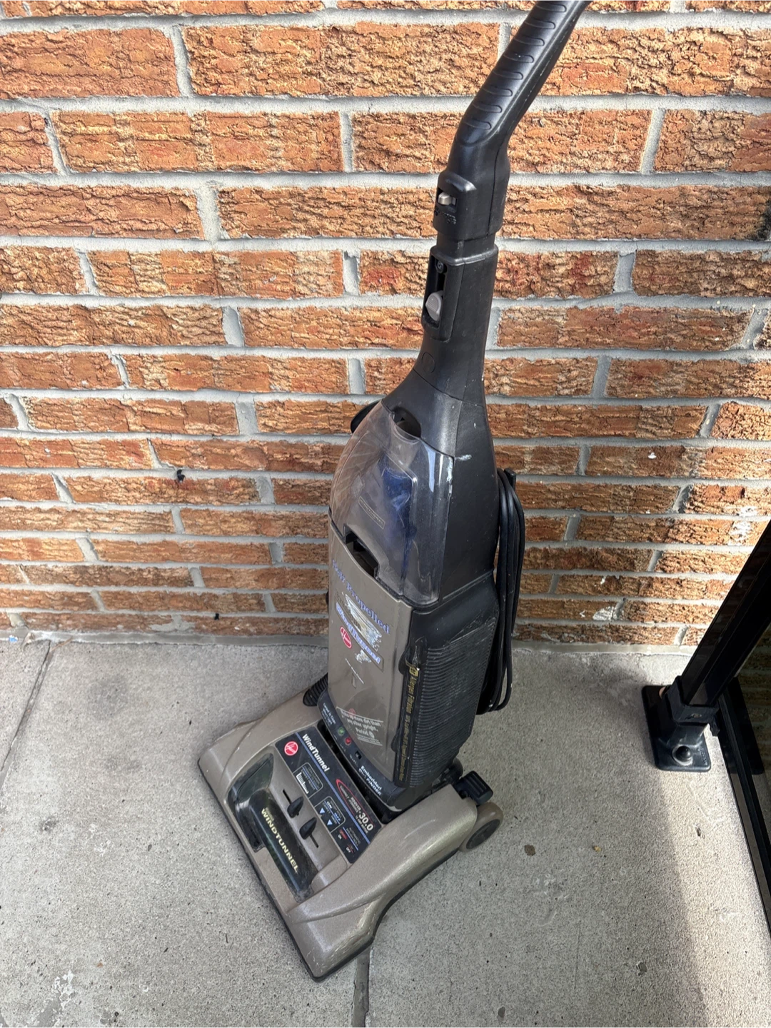Hoover WindTunnel Self Propelled Vacuum Cleaner - photo 4