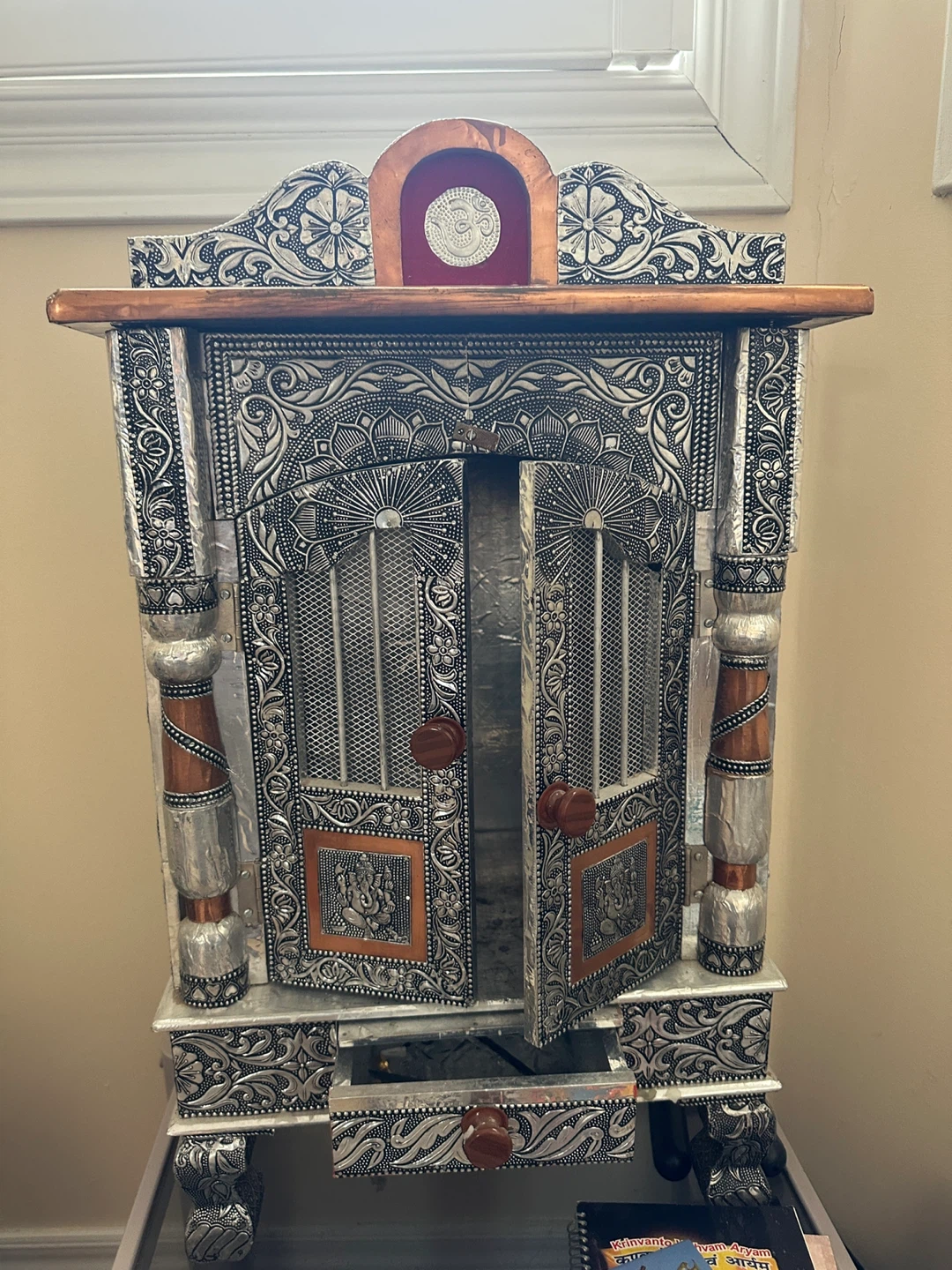 Decorative Ornate Metal Altar Shelf - photo 3