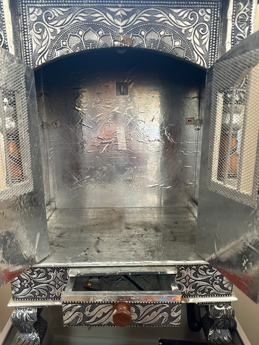 Decorative Ornate Metal Altar Shelf - photo 2