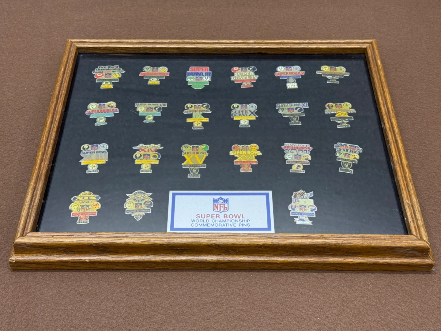 NFL Super Bowl World Championship Commemorative Pins Framed Set