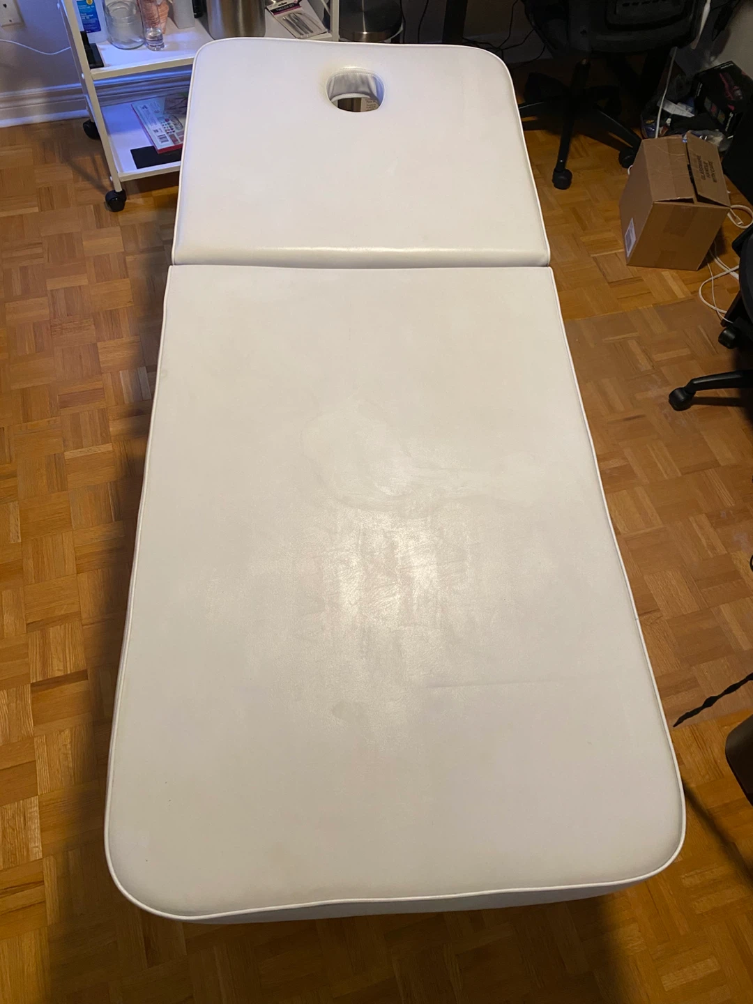 White Massage Facial Bed 2 pcs TS-2610 - photo 3