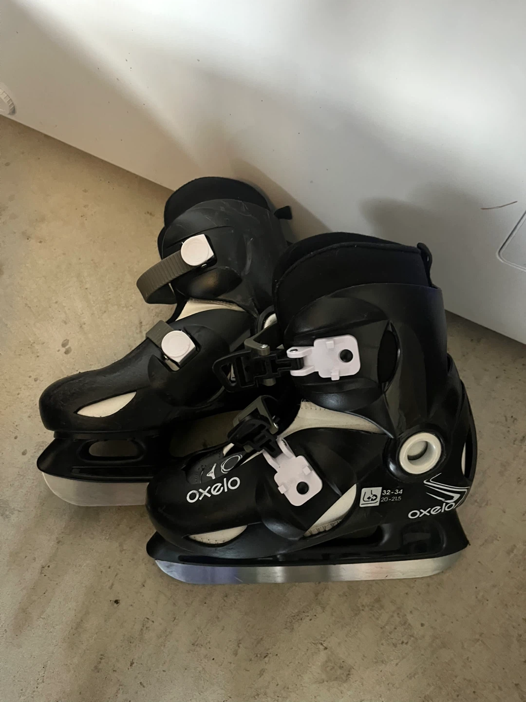 Kid’s adjustable Ice Skates - photo 2