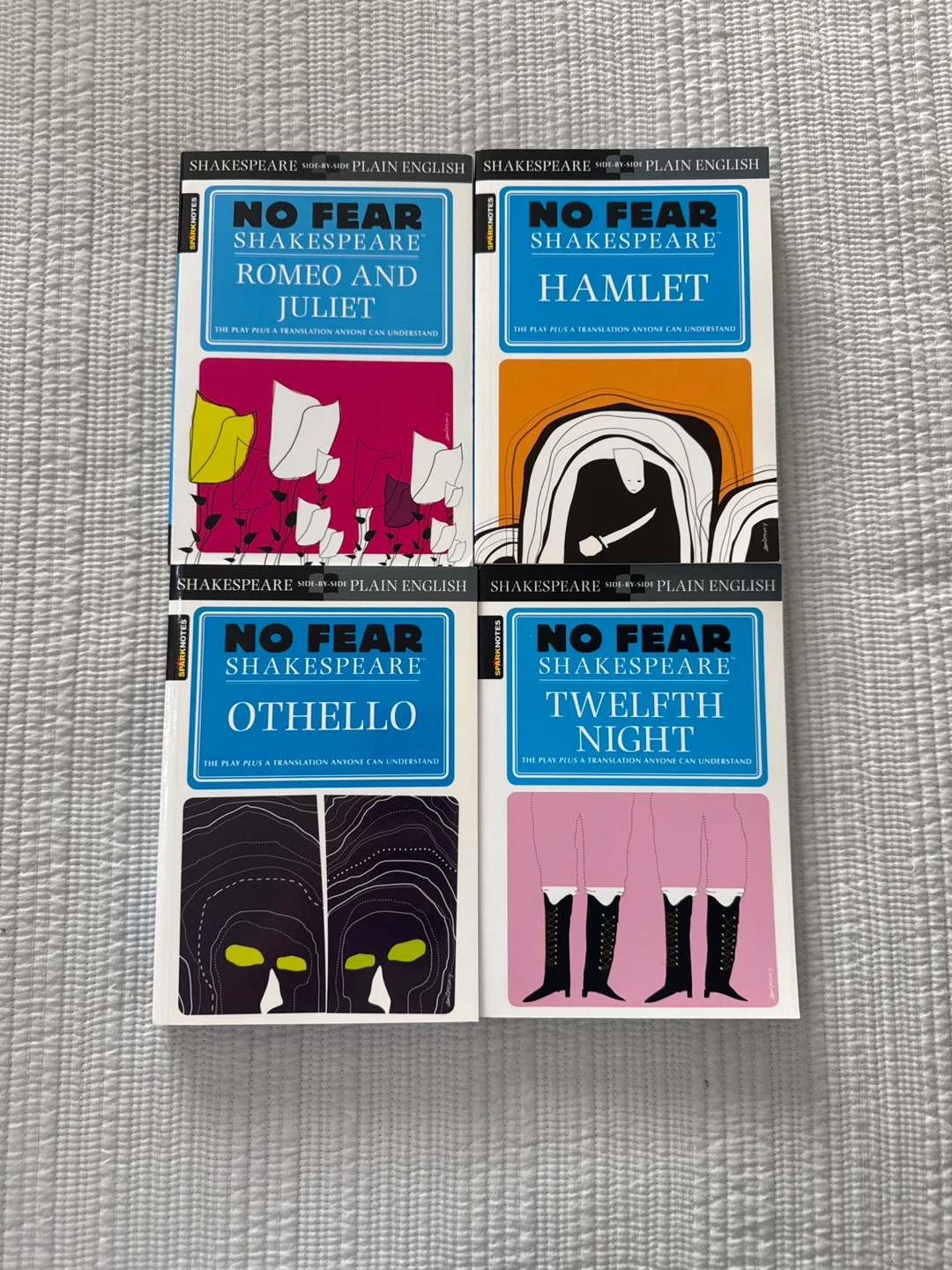 SparkNotes No Fear Shakespeare Plays (4-Book Set)