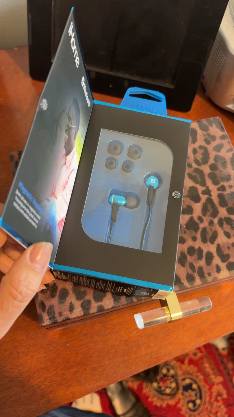 iHome Wireless Noise Isolating Metal Earbuds