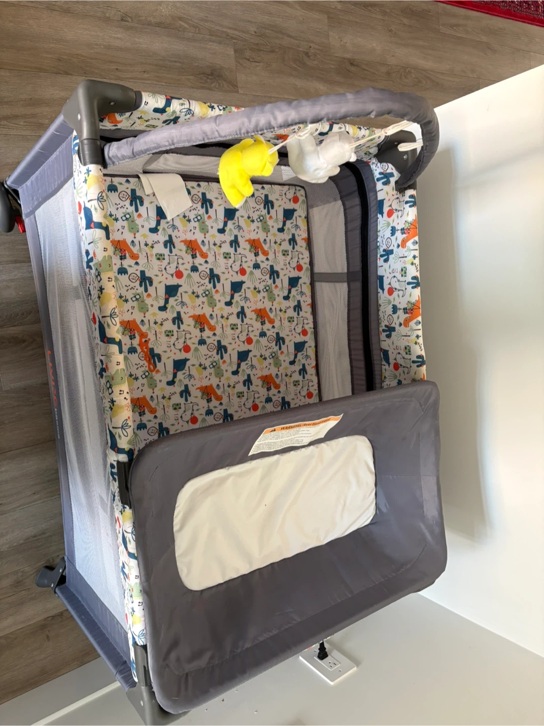 Living Basics Playpen with Bassinet and Changing Station