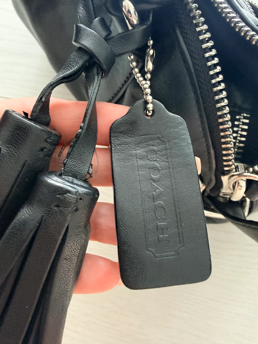 Beautiful Coach Black Leather Handbag - photo 3