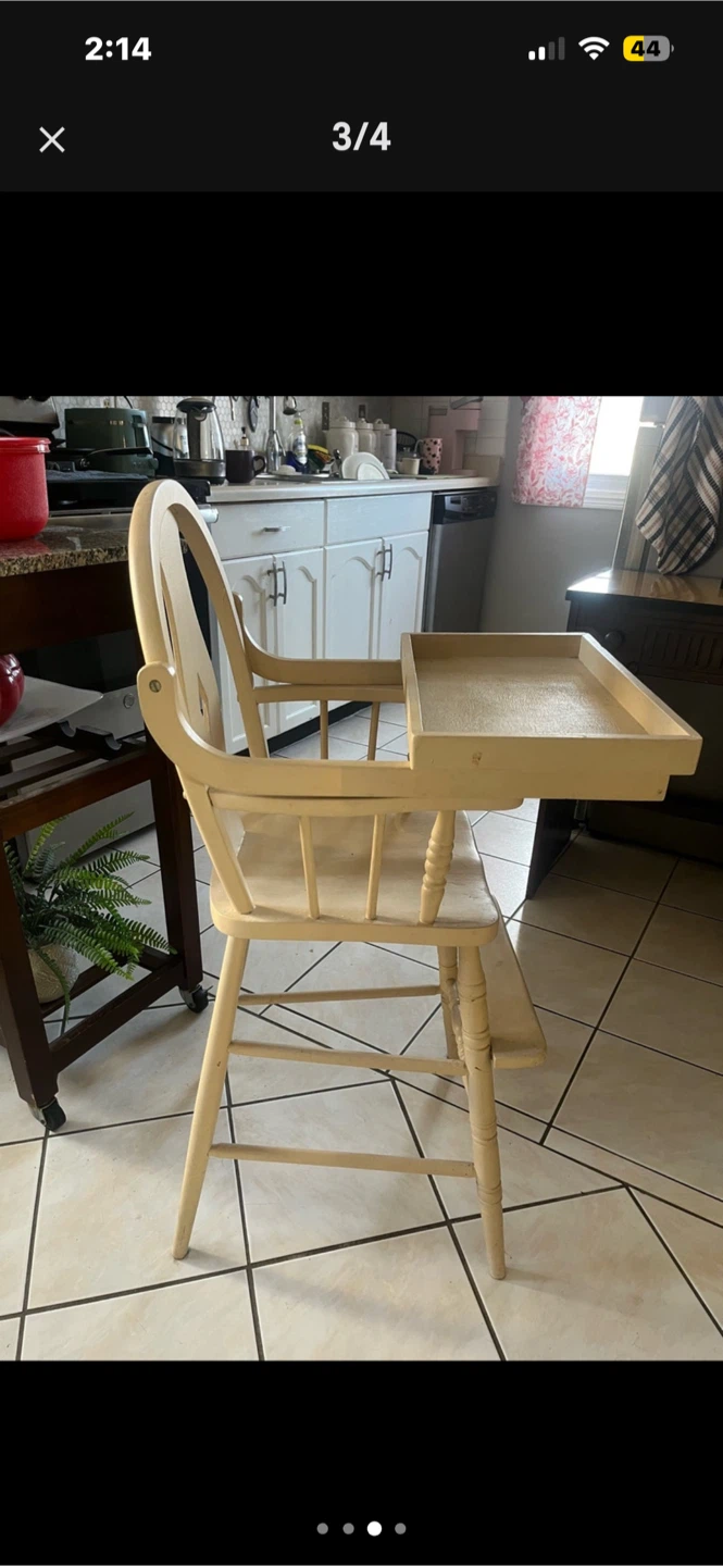Wooden High Chair with Tray - photo 4