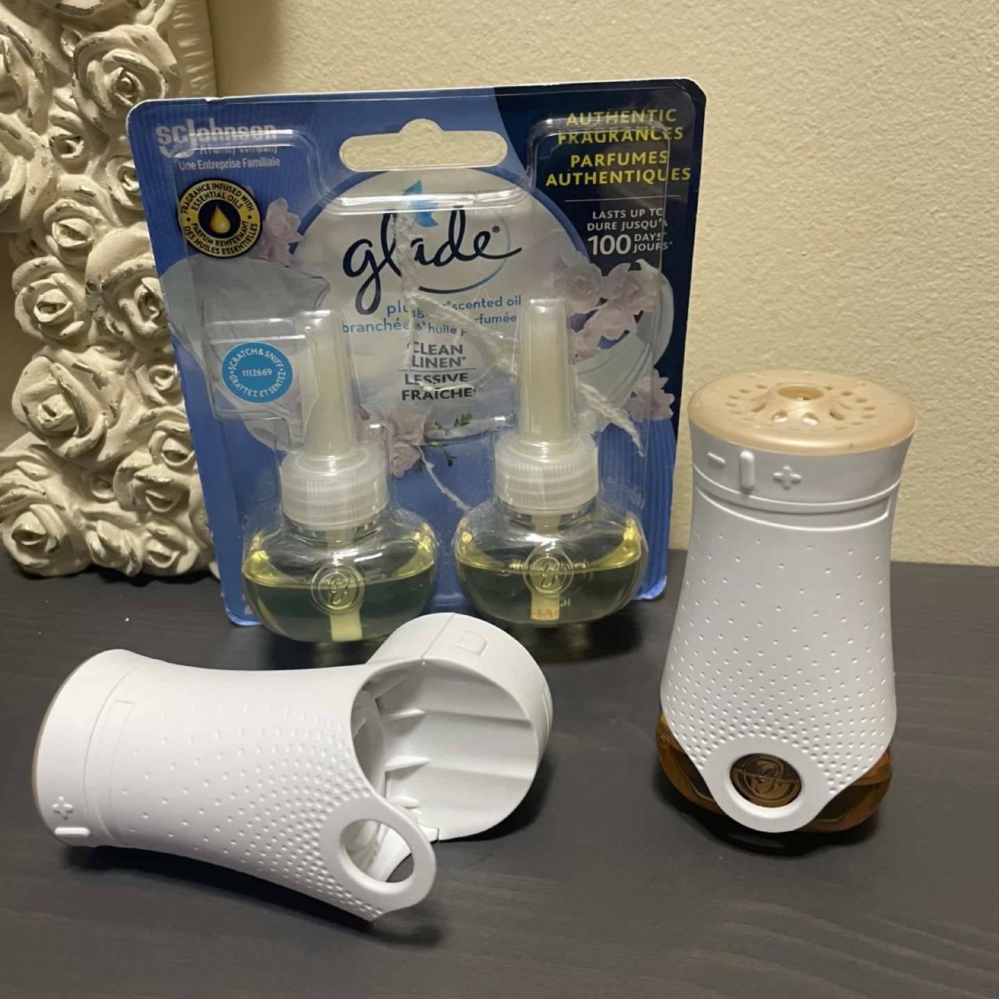 New Glade Plug-Ins Essential Oil Diffusers with Refills