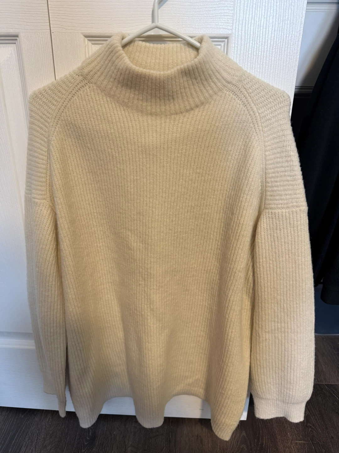 Cream Mock Neck Sweater - GU