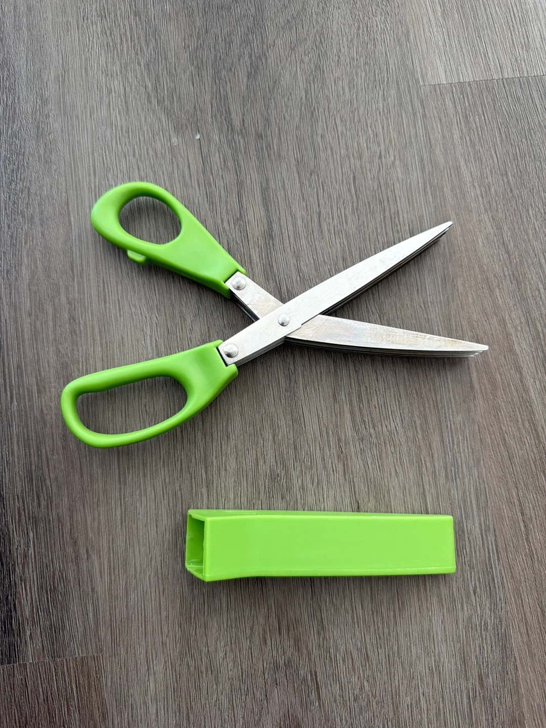 FREE - Herb Scissors with Cover