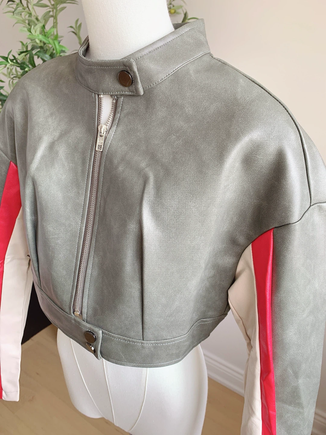 SHEIN Cropped Colorblock Moto Jacket M - photo 2