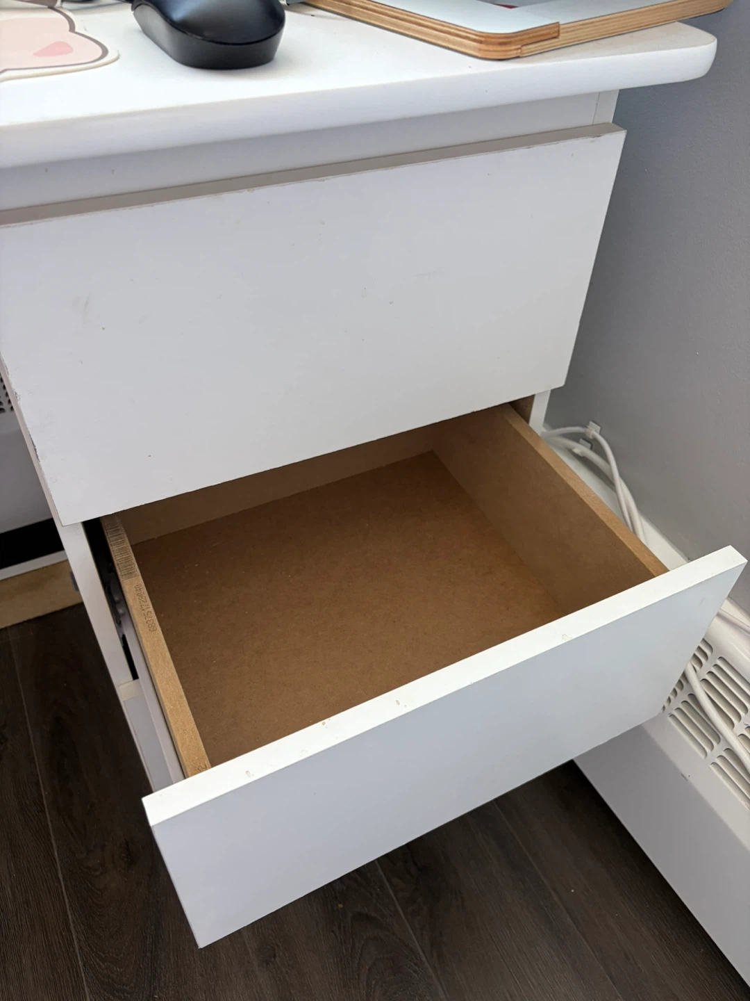 White 3-Drawer Desk - photo 2
