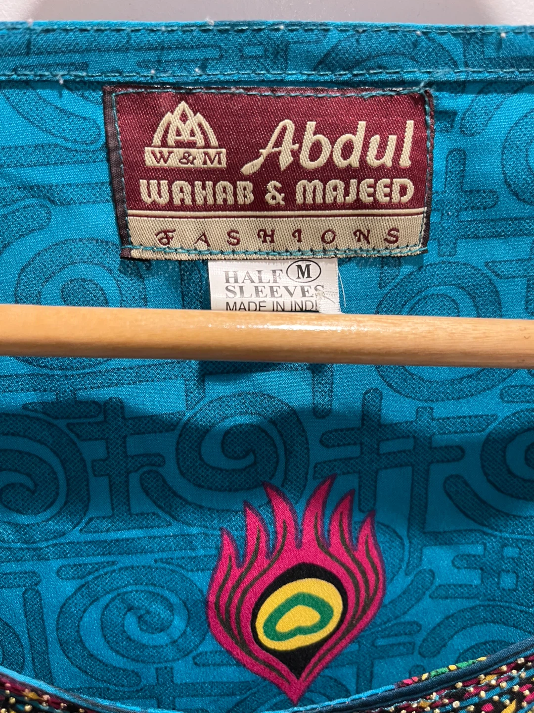 Kaftan by Abdul Wahab & Majeed Fashions - Size M - photo 2