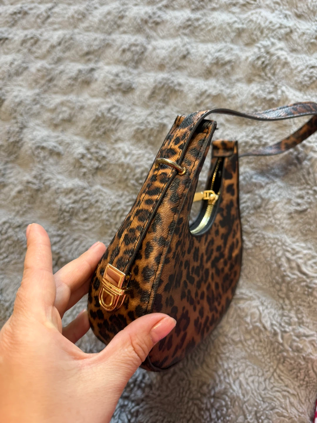 Leopard Print Shoulder Bag - photo 2