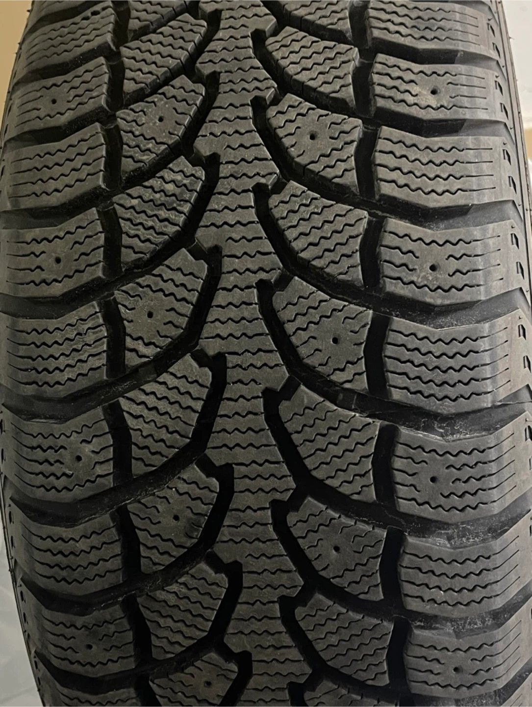 KF Snow Force Tire 215/55R16 97H XL - photo 2