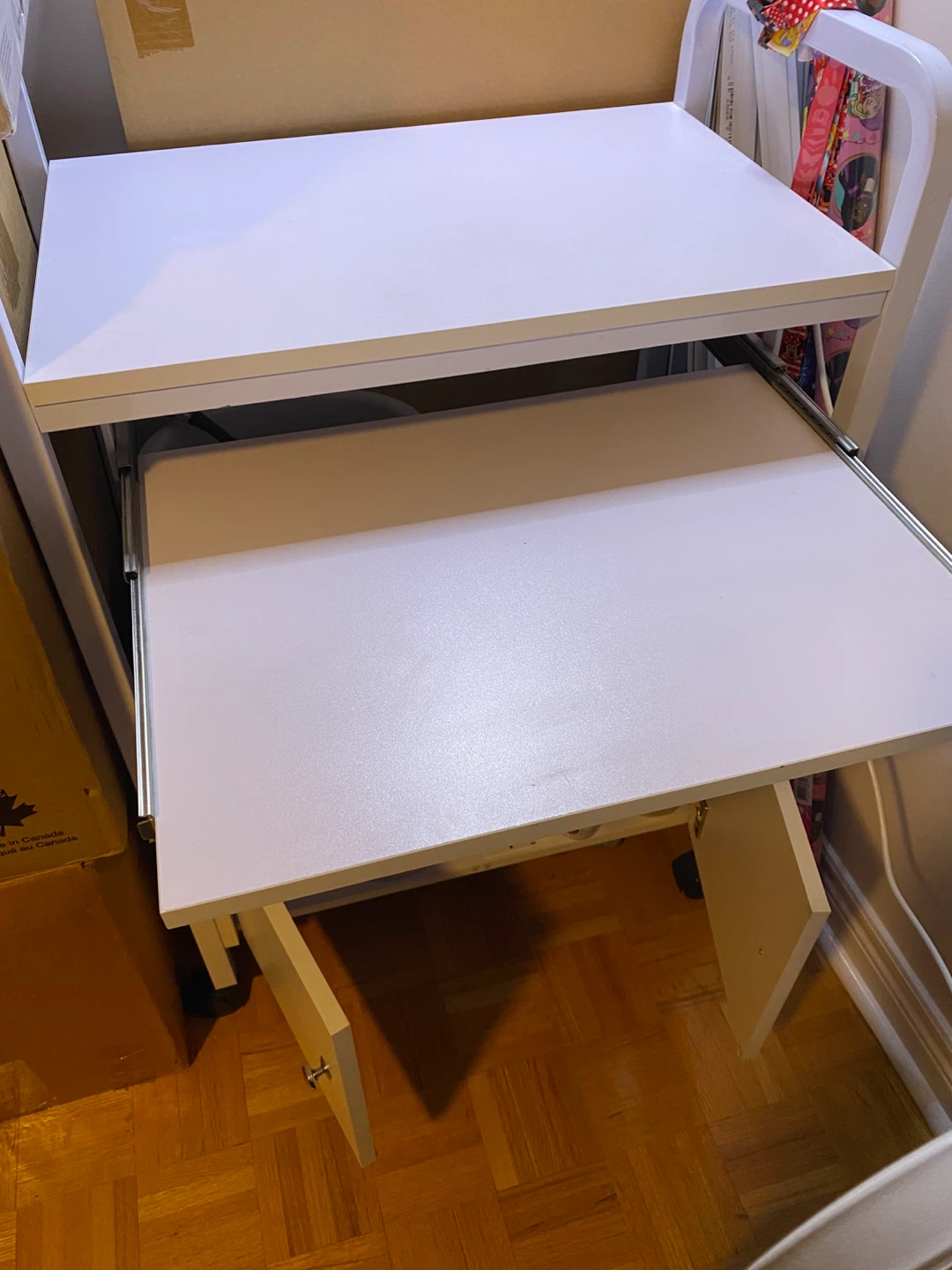 White Beauty/Craft Cart with Lamp