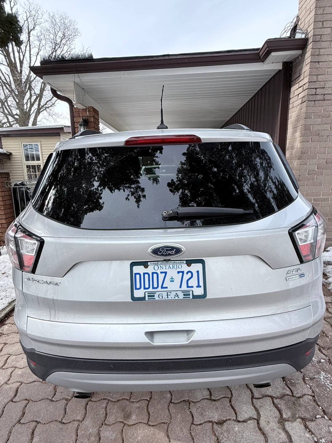 Silver Ford Escape 2018 SUV - photo 3