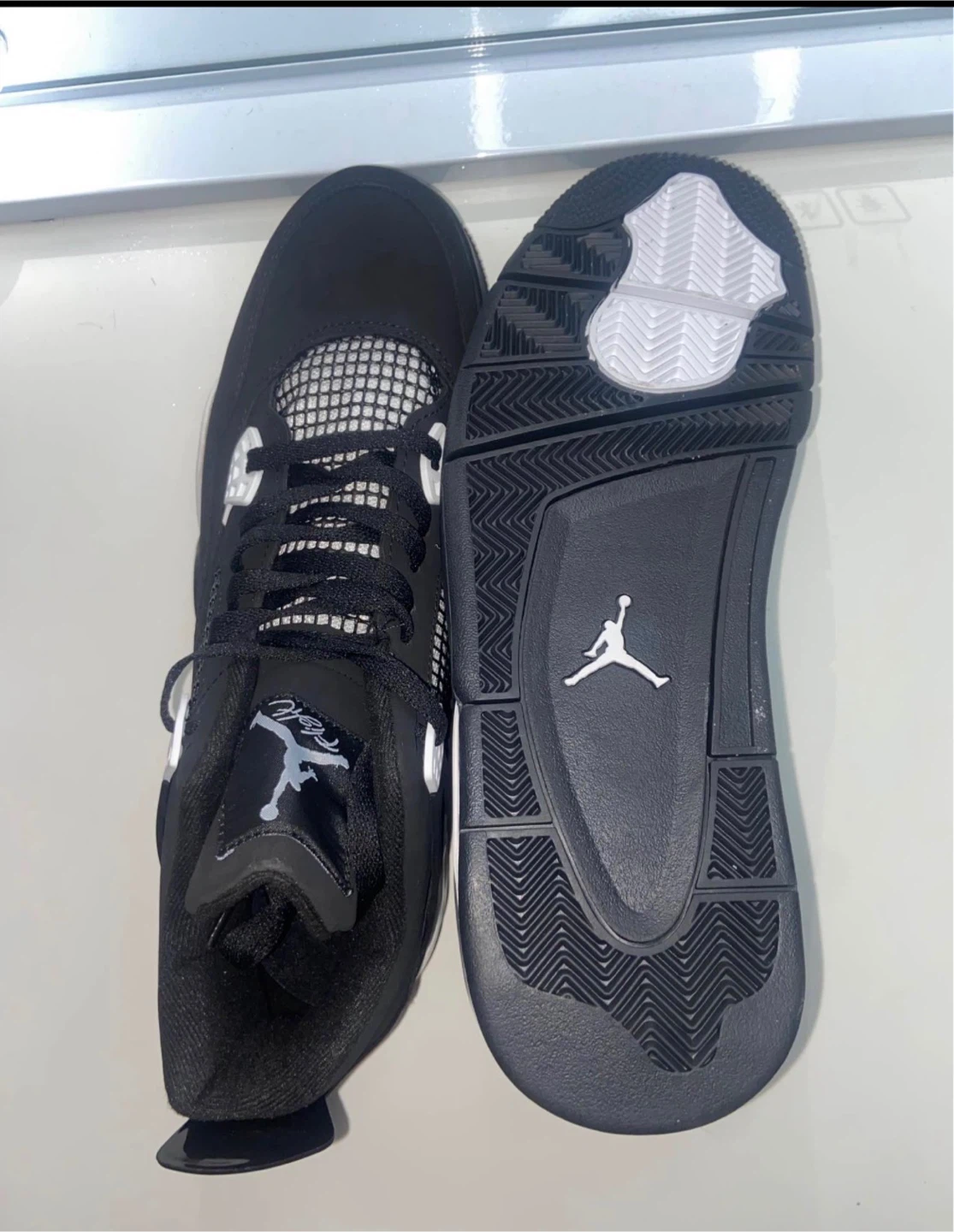 Jordan 4 Retro Thunder Size 12 - photo 3