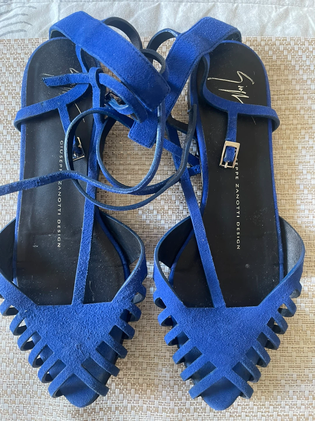 Giuseppe Zanotti Blue Suede Lace-Up Sandals - photo 3