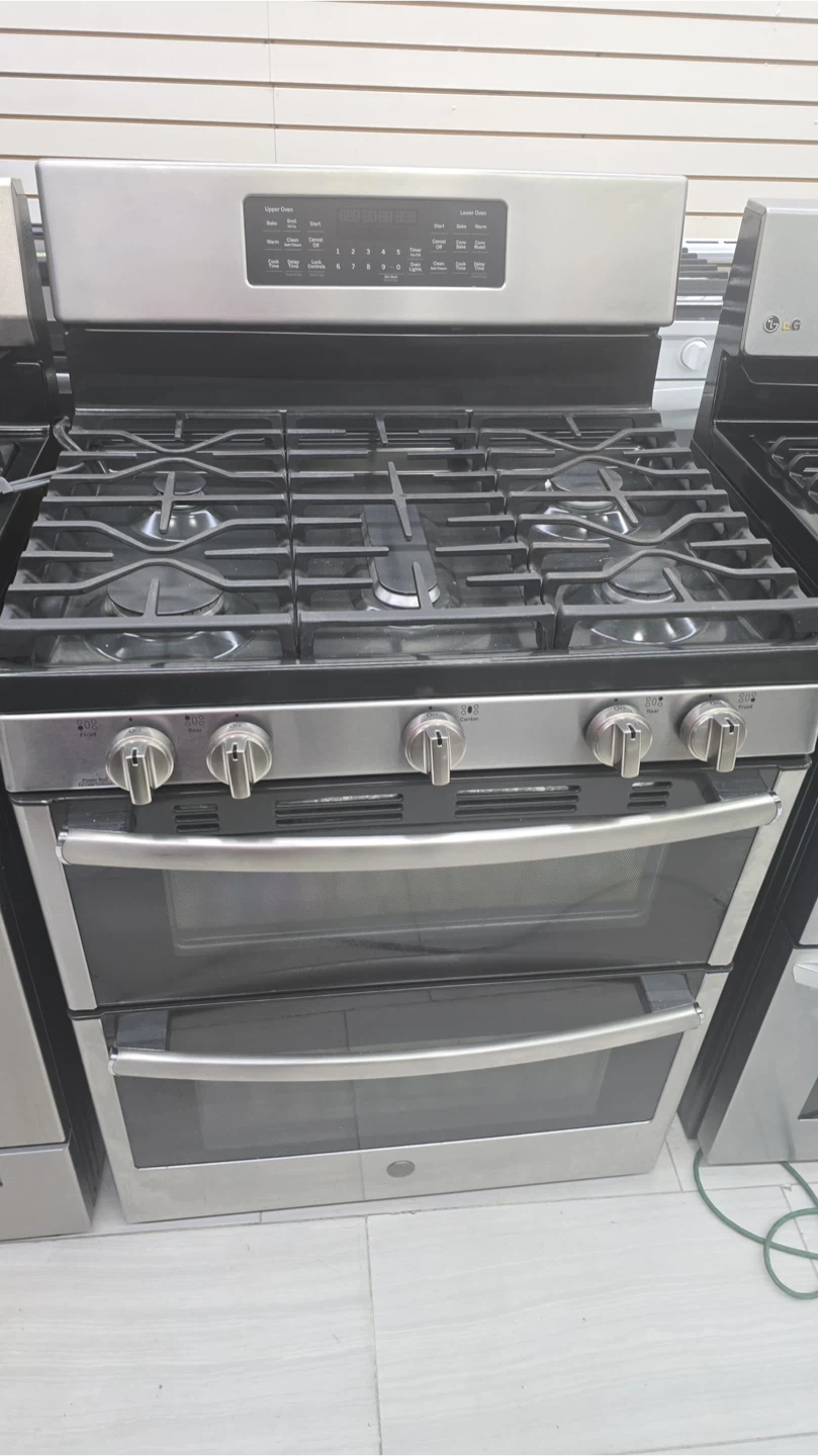 GE Stainless Steel Double Oven Gas Range 30 inches