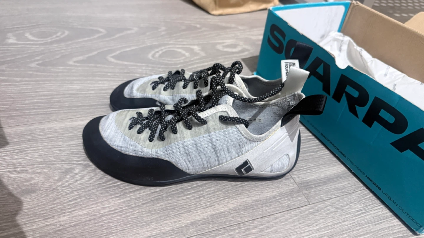 Climbing Shoes - Size USW 7.5 - photo 2