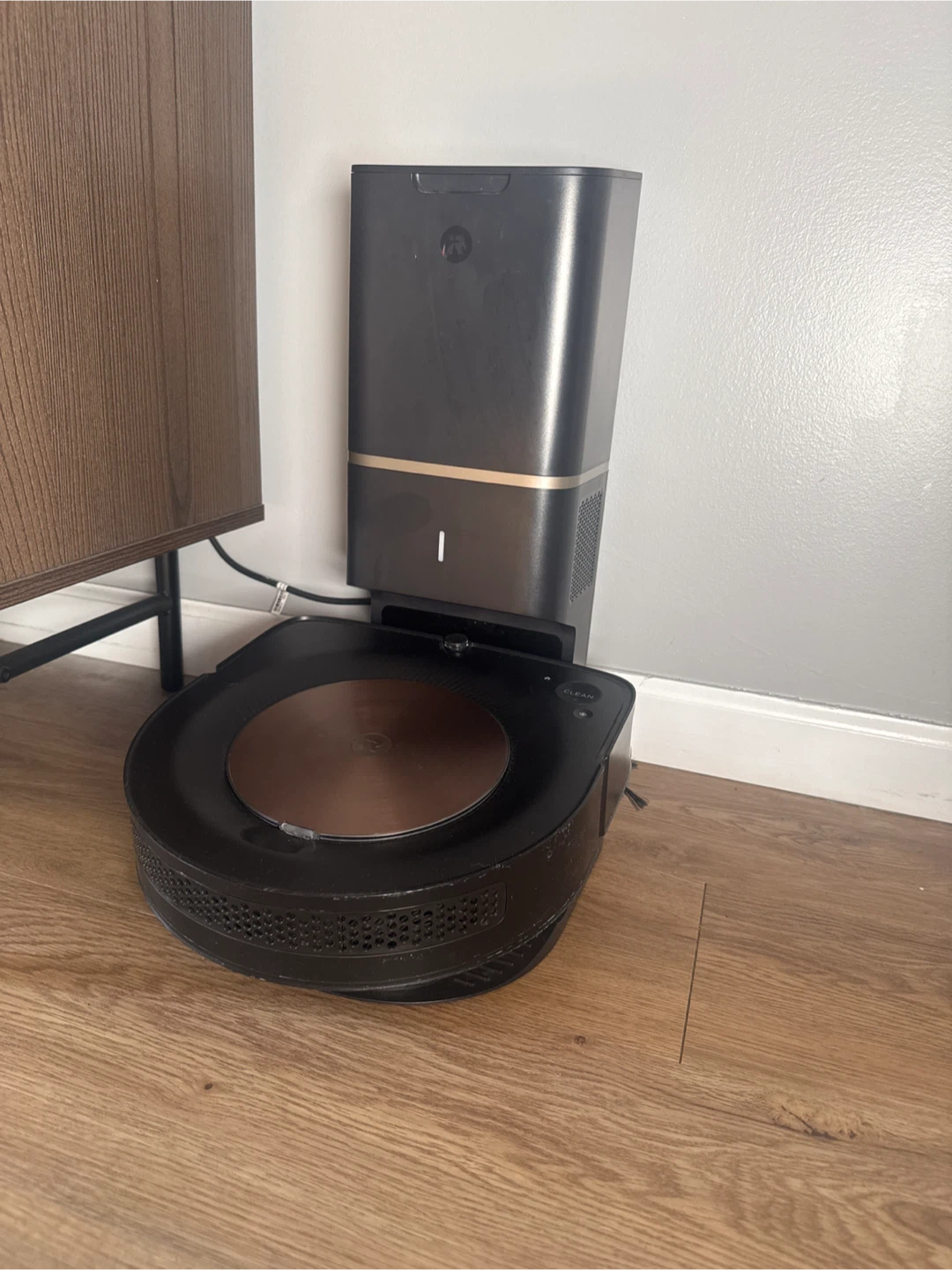 iRobot Roomba j7+ Self-Emptying Robot Vacuum