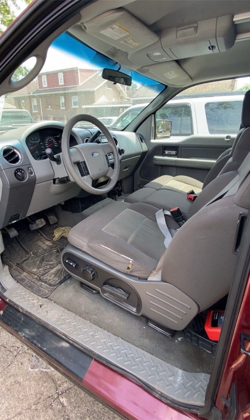 Ford F-150 Pickup Truck - photo 2