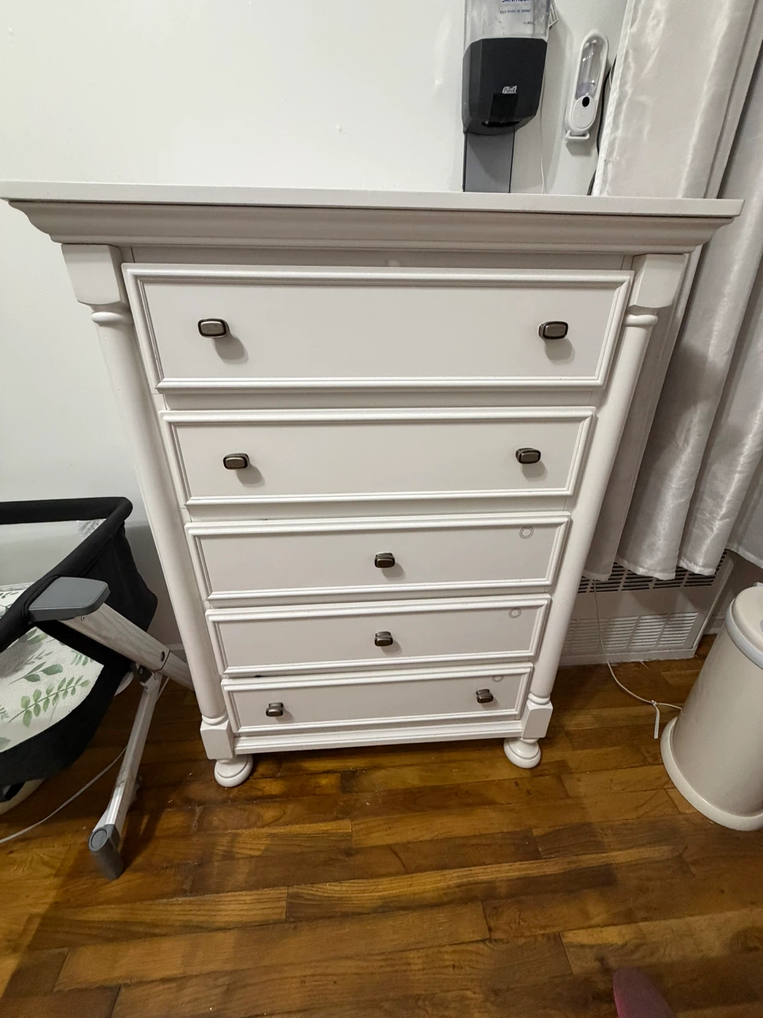 White 5-Drawer Dresser - photo 2