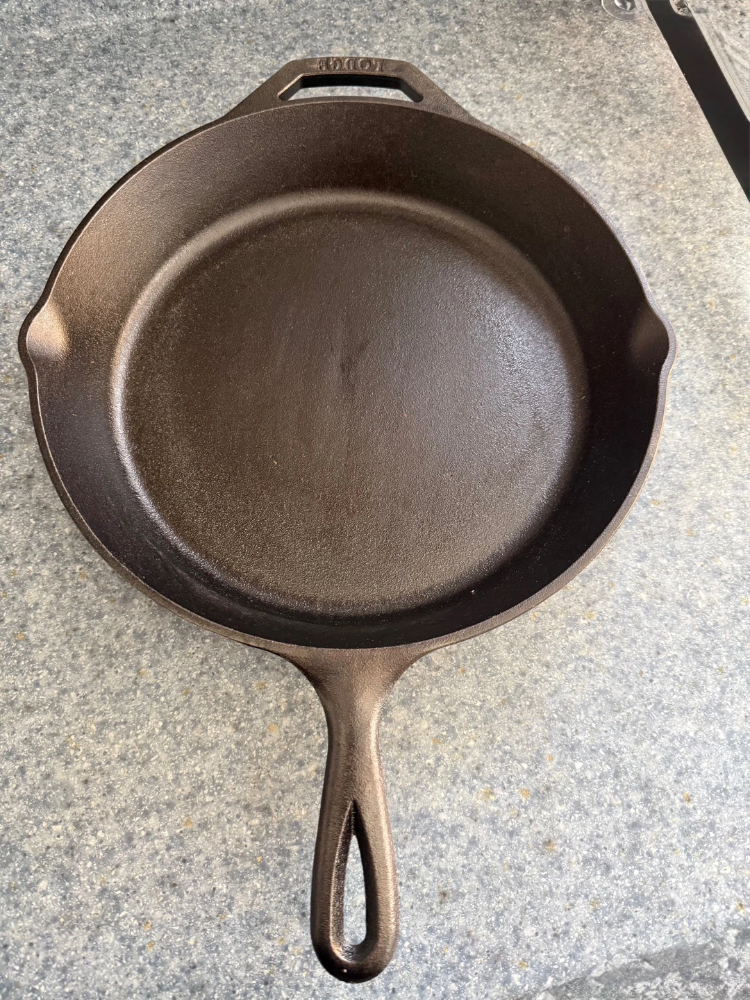Cast Iron Skillet-New