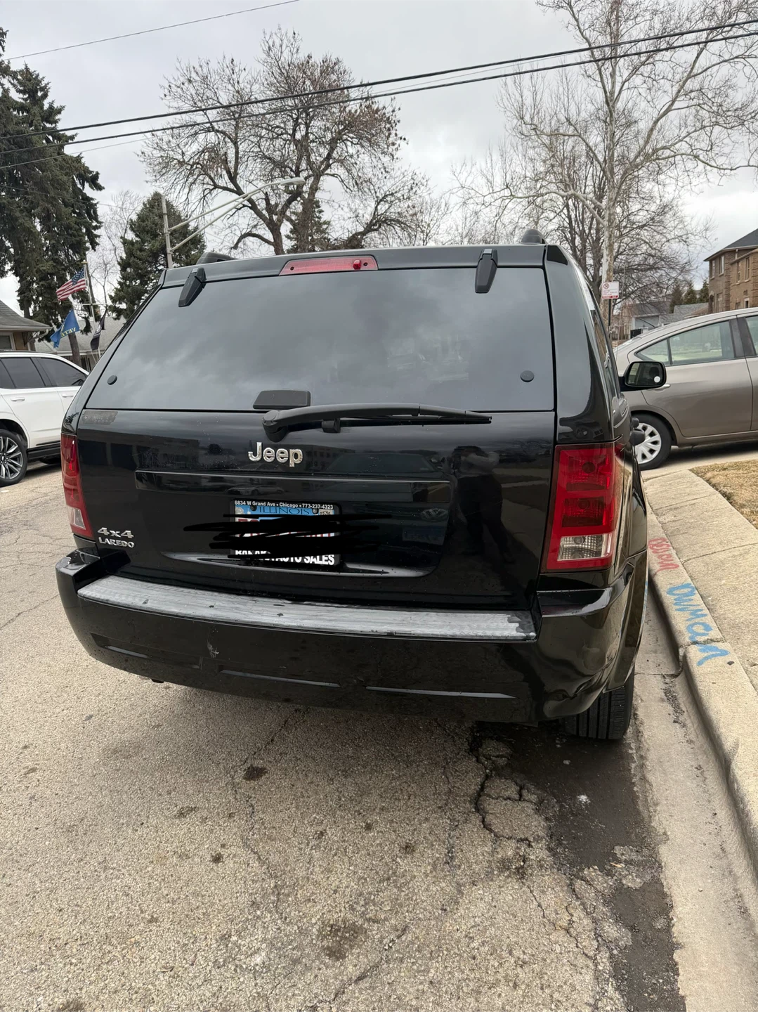 Black Jeep Grand Cherokee Laredo SUV - photo 4