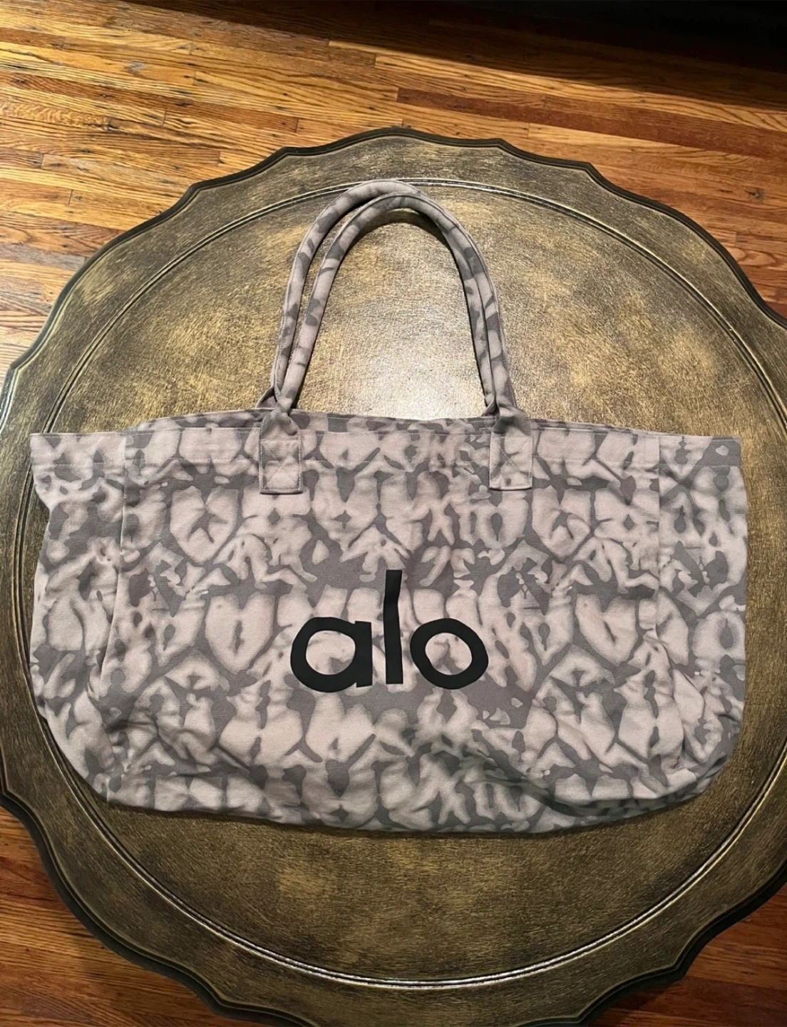 Alo Yoga Tote Bag