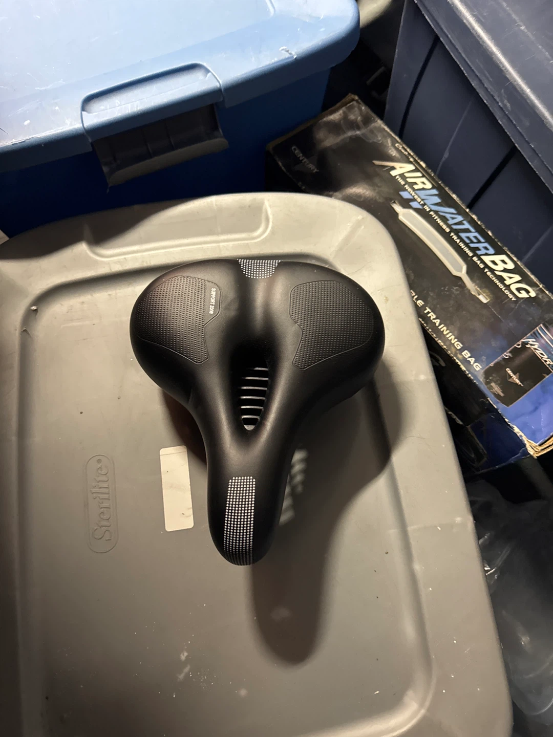 Bicycle Saddle with Comfort Gel and Included Pump Kit - photo 2