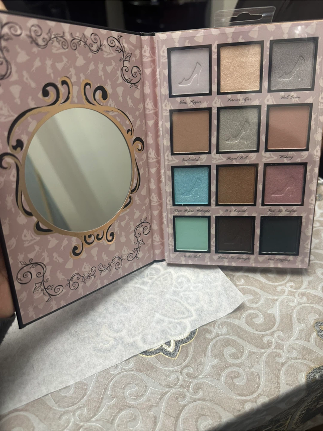 Disney Princess Eyeshadow Palette Bundle (Cinderella & Belle) - photo 4