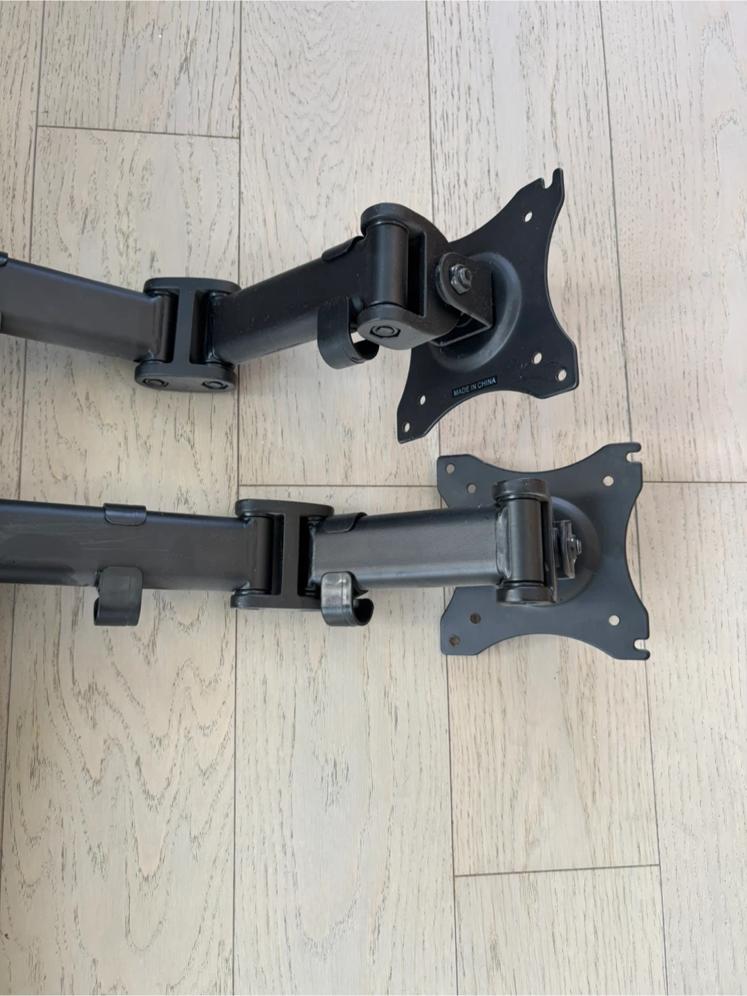 VIVO Monitor Desk Mount - photo 5