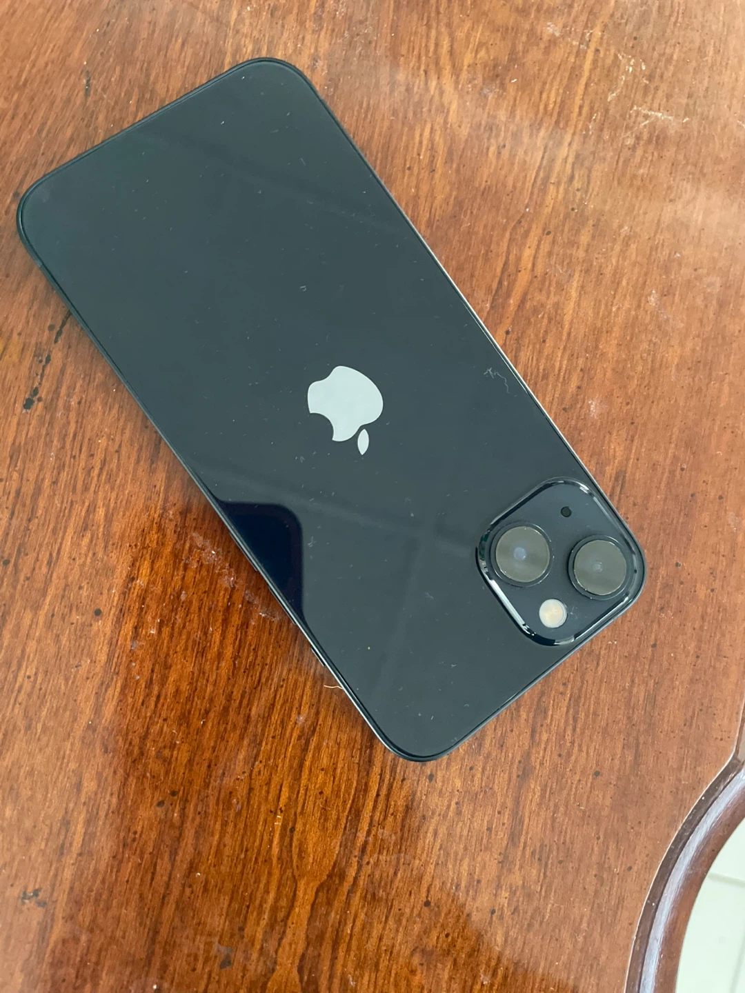 Apple iPhone 13 - Black