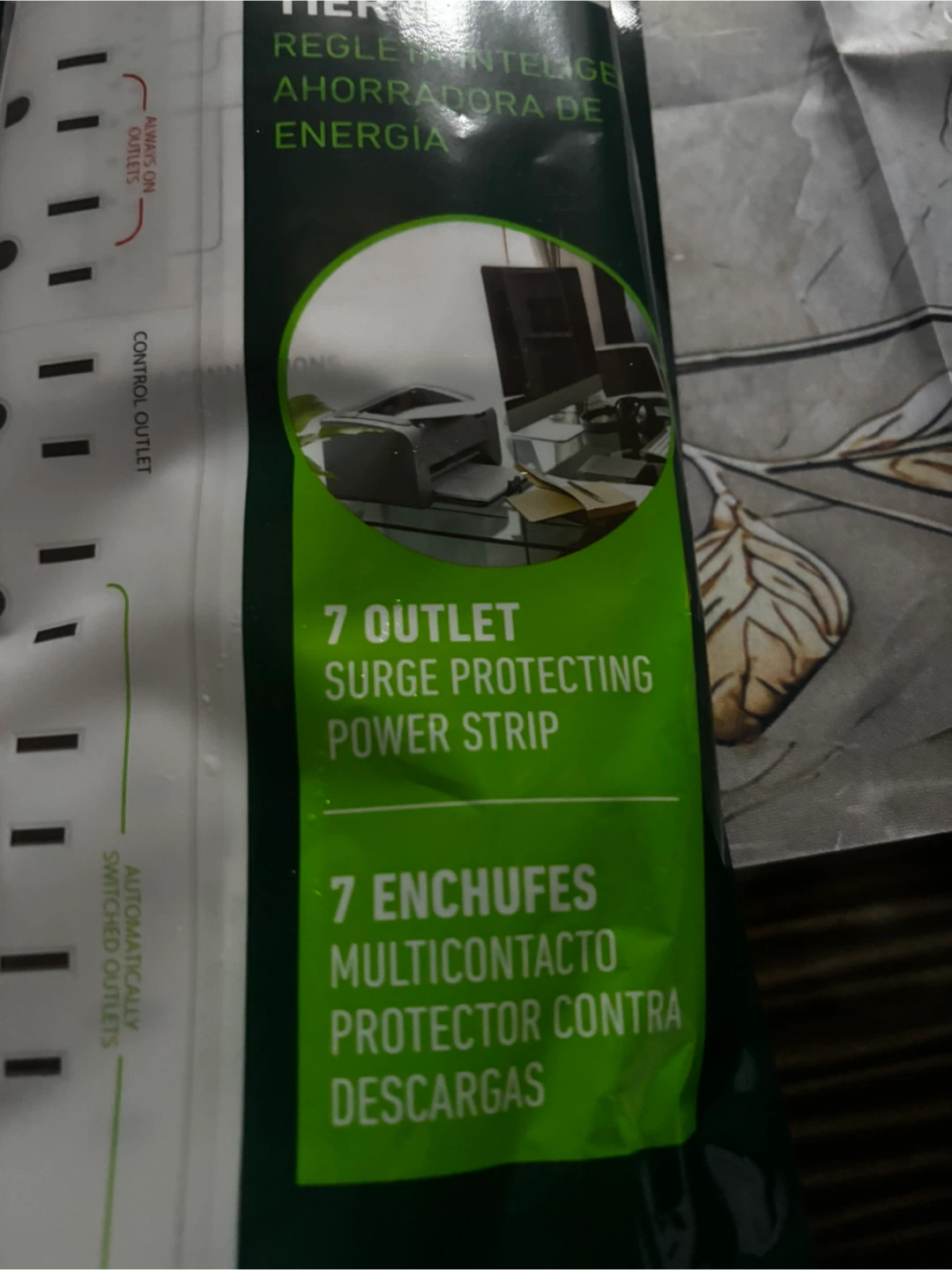 Greenlite Advanced Surge Protecting Power Strip - 7 Outlet