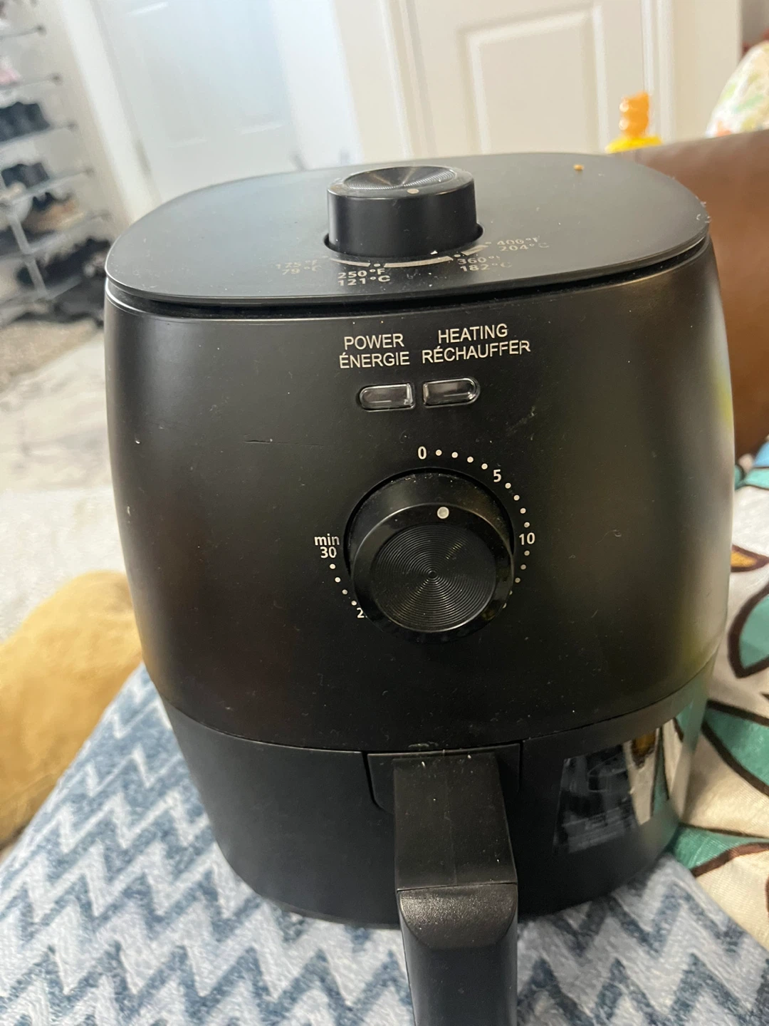 Black Air Fryer with Timer and Temperature Control