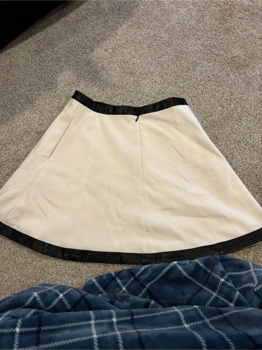 Banana Republic skirt, size 2, good condition - photo 5