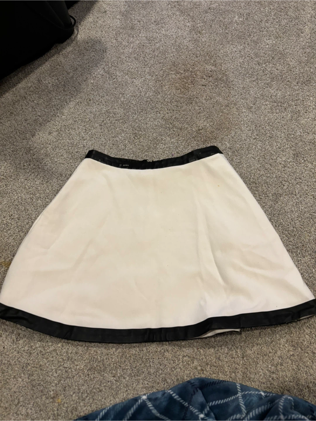 Banana Republic skirt, size 2, good condition - photo 4